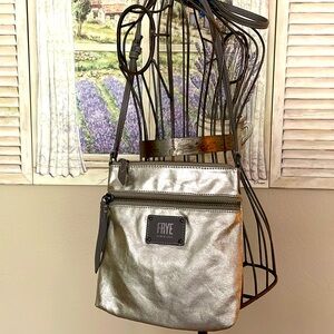 New Lightweight Silver Crossbody Bag By Frye